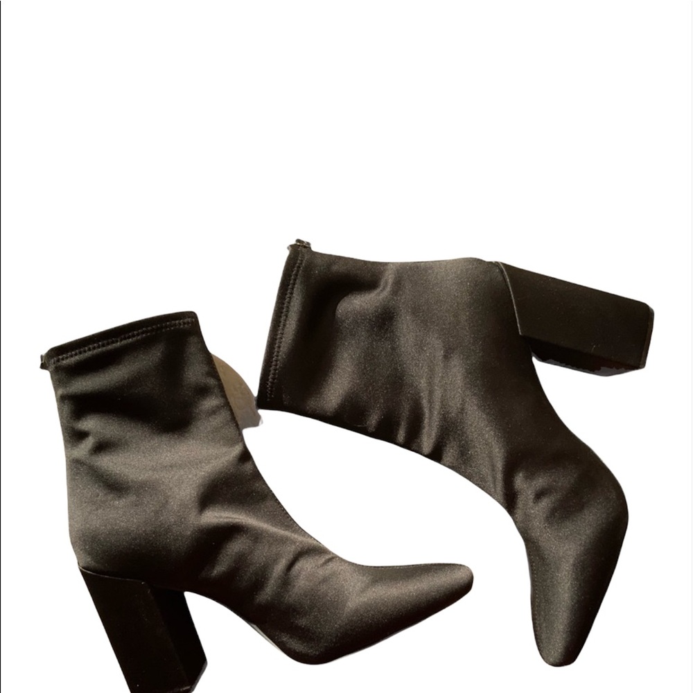 JESSICA SIMPSON ANINADAX BLK SATIN Ankle boots 9.5